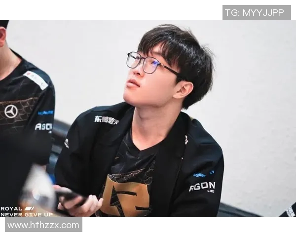 深入分析V5与RNG赛后复盘展现出的实力差异与战术博弈实时数据 深入分析V5与RNG赛后复盘展现出的实力差异与战术博弈实时数据